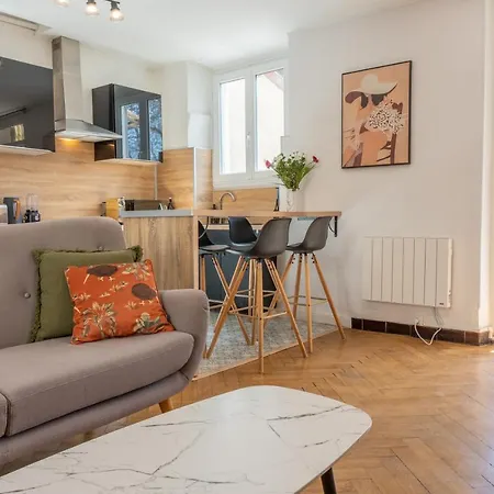 T3 63m2 - L'atypique Et Son Jardin De 350m2 Au Coeur De アパート ディーニュ・レ・バン